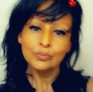 Meet your Posher, Armida